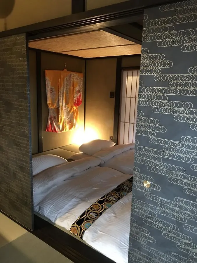京町屋の宿悠路里 Kyo-Machiya Yululy Kioto Japonia